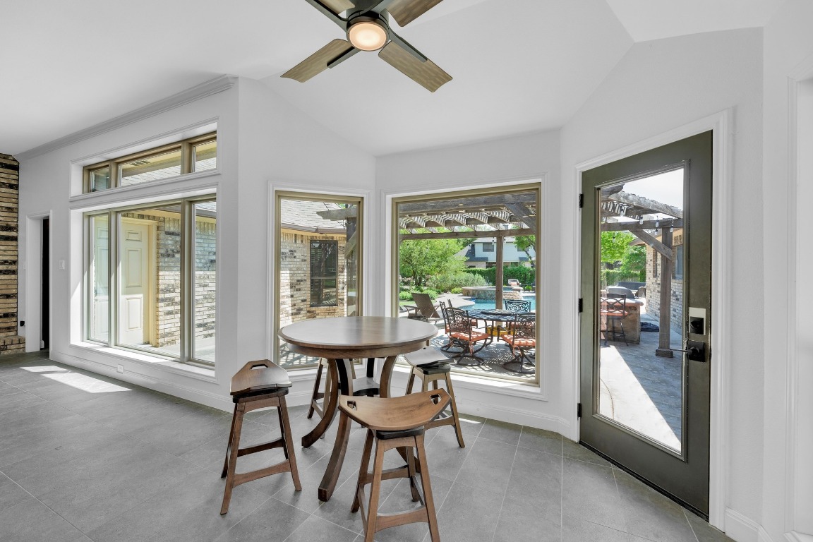 2 Meandering Way Round Rock, TX 78664 - Photo 19 of 39 a dining room with furniture and window