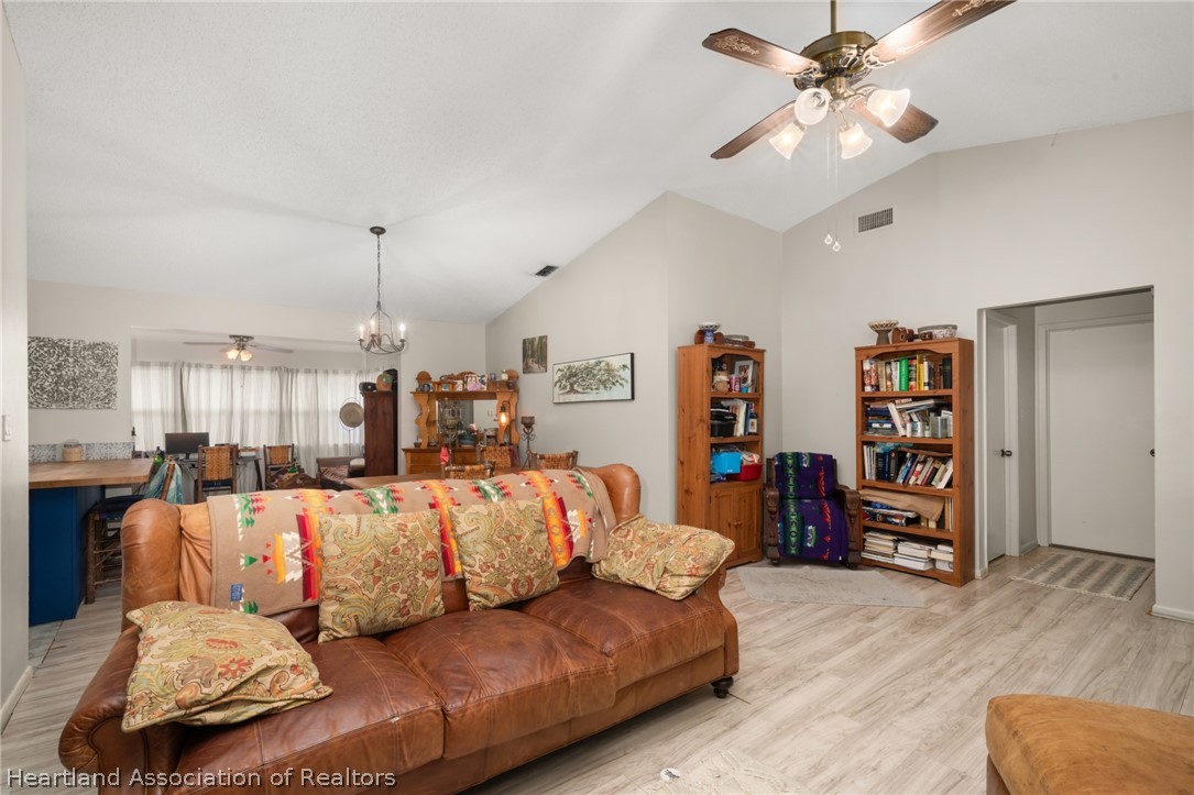 110 Swallow Avenue Sebring, FL 33870 - Photo 7 of 43