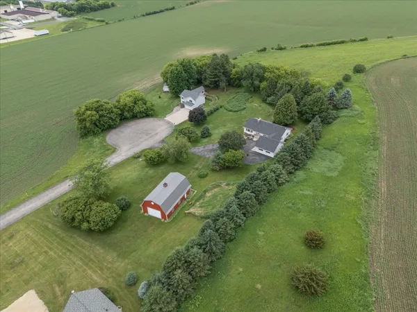 $629,000 | 607 Don Drive, St. Charles, MN 55972