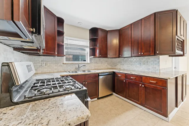 $349,000 | 6026 McKnight Street, Houston, TX 77035