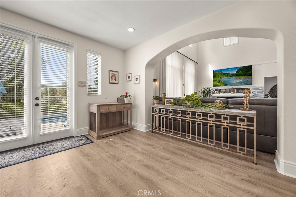 16 Kempton Lane Ladera Ranch, CA 92694 - Photo 19 of 60 Flexible area for additional dining.