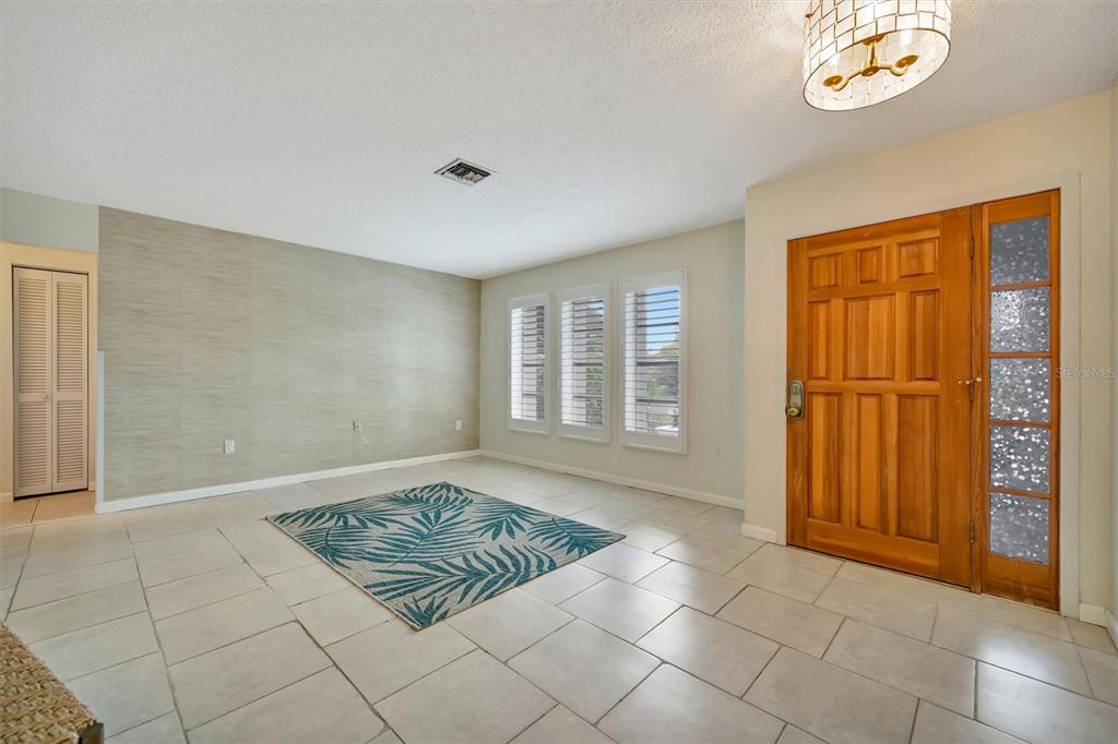 270 Dragon Road Venice, FL 34293 - Photo 16 of 62