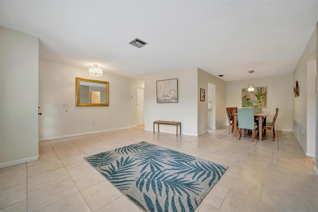 270 Dragon Road Venice, FL 34293 - Photo 18 of 62