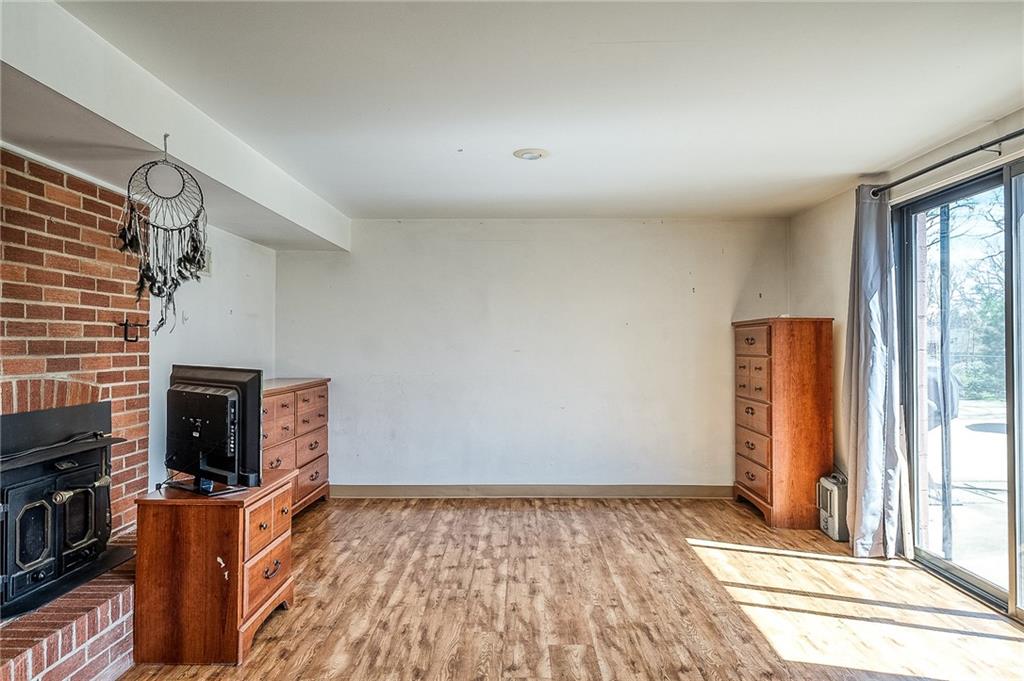 214 Lytton Road Coraopolis, PA 15108 - Photo 21 of 24 Gallery Image 21