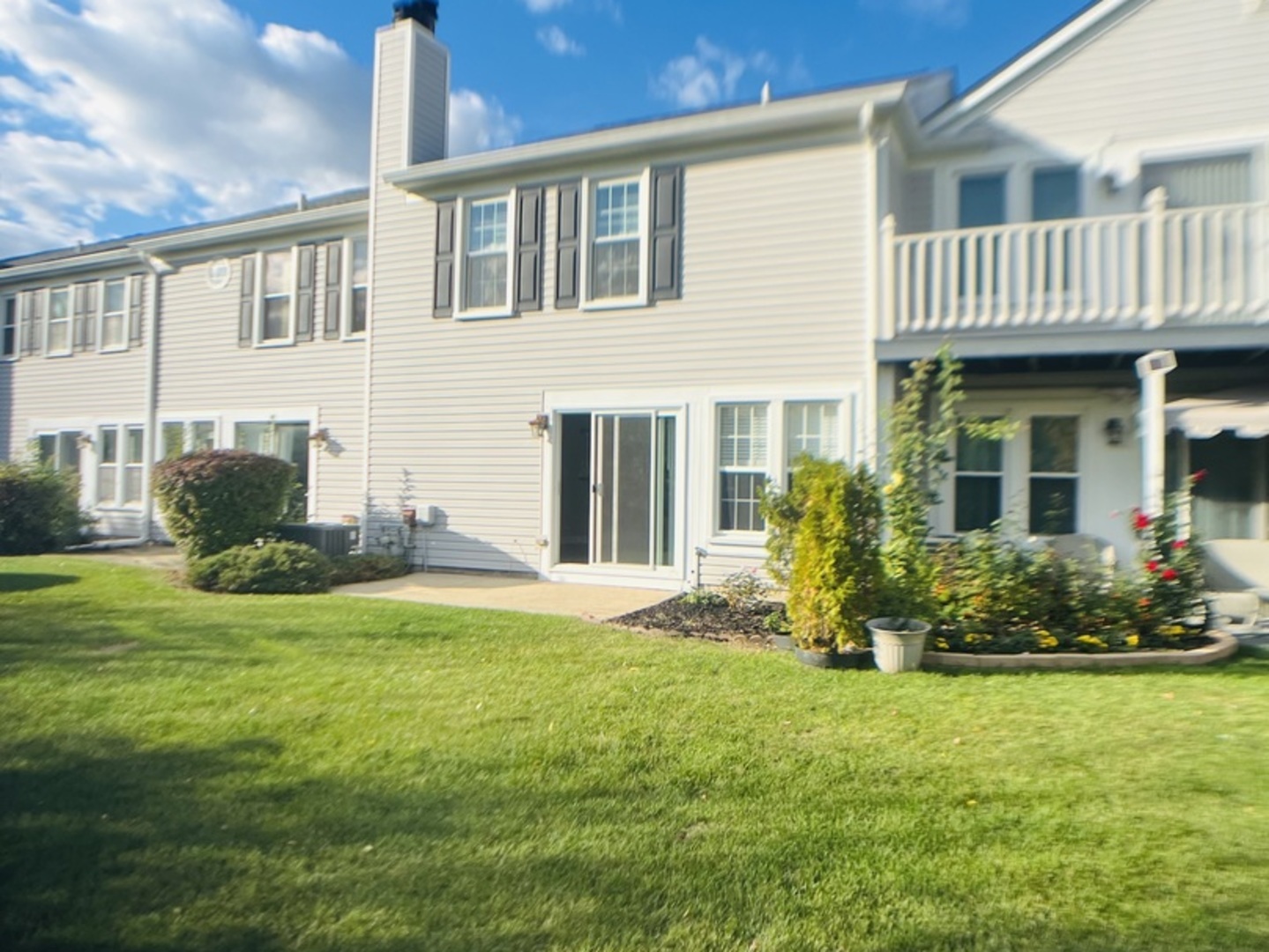 1683 Vermont Drive Elk Grove Village, IL 60007 - Photo 2 of 15