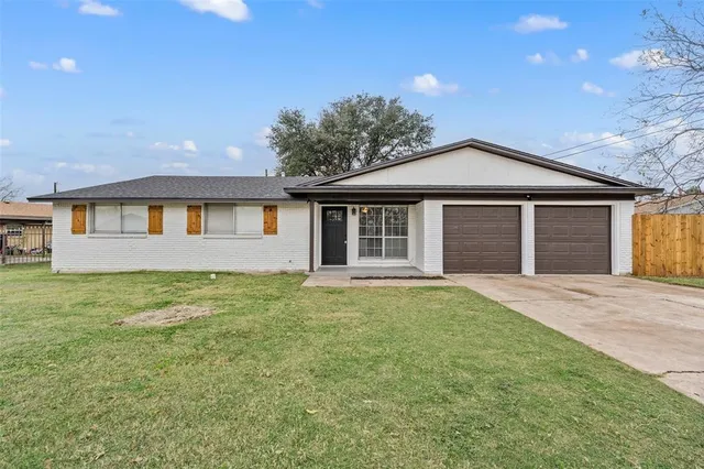 $245,000 | 4300 Greenbriar Drive, Waco, TX 76705