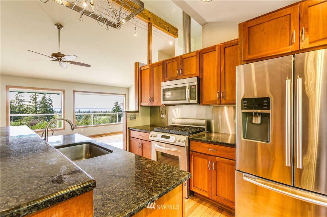 1125 West Racine Street Bellingham, WA 98229 - Photo 9 of 24 Gallery Image 9