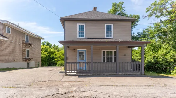 $129,000 | 21 Market Street, Fort Kent, ME 04743