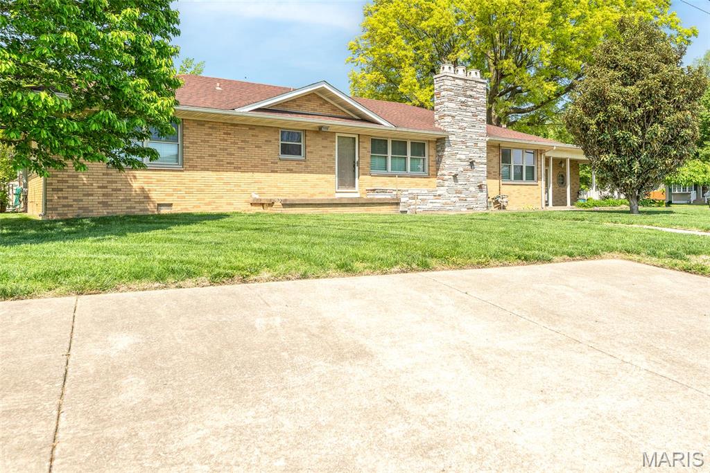 2048 Pontoon Road Granite City, IL 62040 - Photo 3 of 54 Gallery Image 3