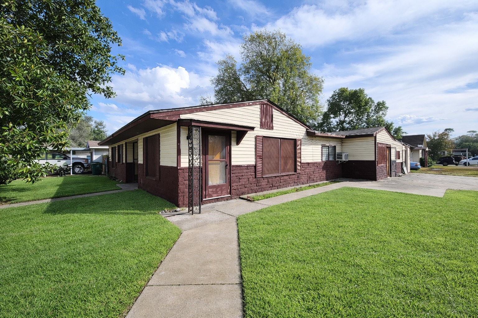 7822 Kimble Street Houston, TX 77017 - Photo 2 of 11 a front view of house with yard and green space