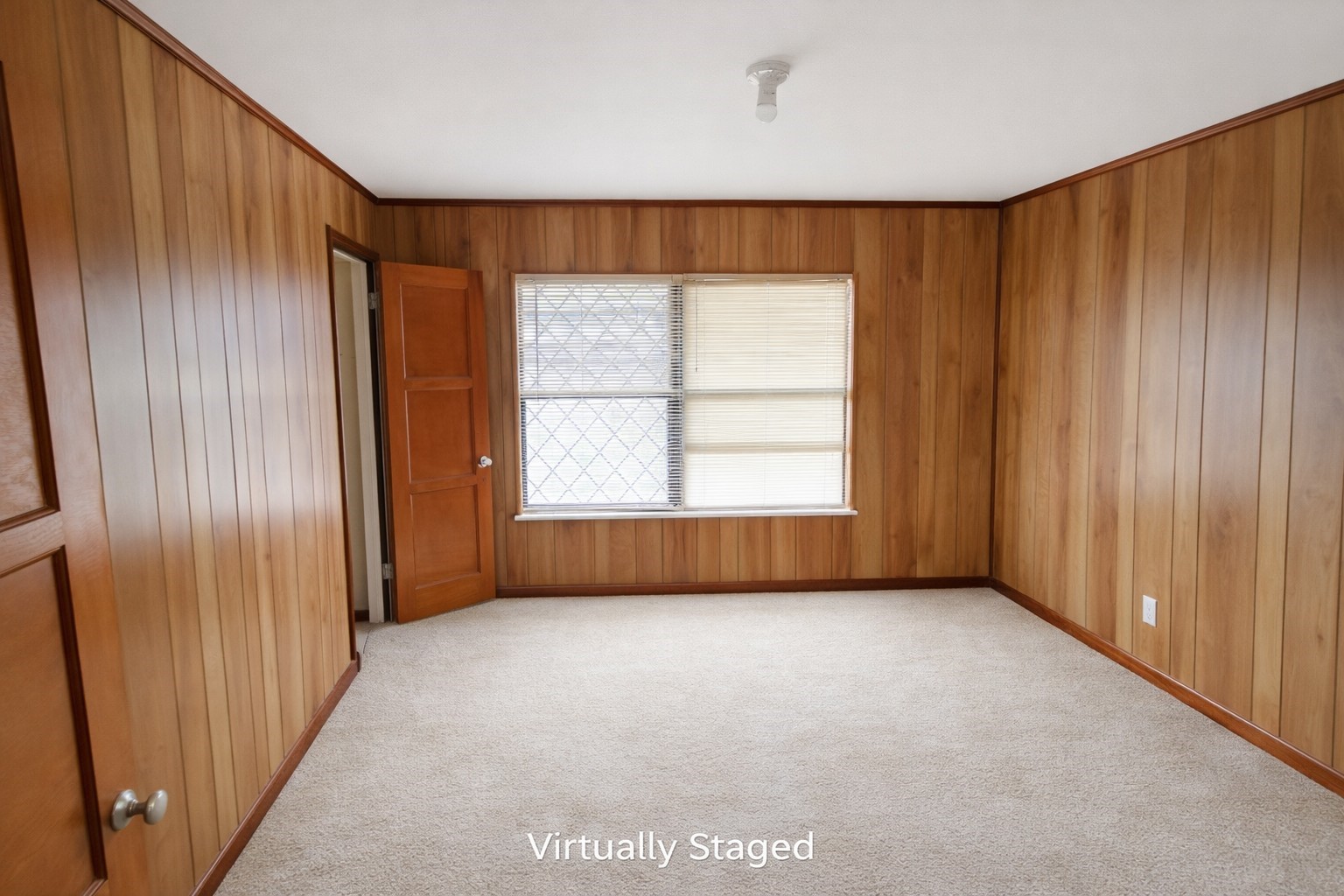 7822 Kimble Street Houston, TX 77017 - Photo 9 of 11 an empty room with windows