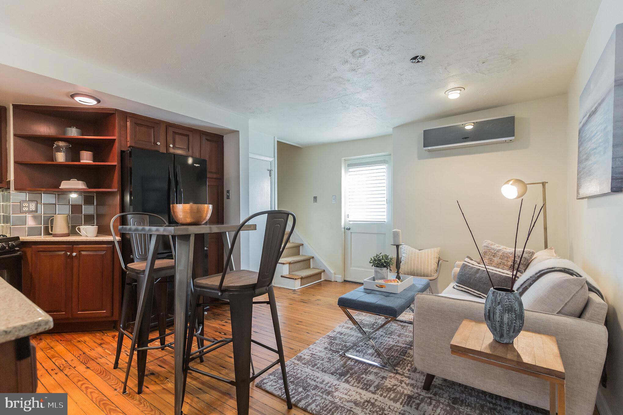 1134 R Waverly Street Philadelphia, PA 19147 - Photo 6 of 23 Gallery Image 6