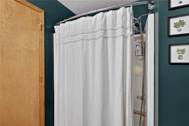 $315,000 | 307 East 22 Terrace, Kearney, MO 64060