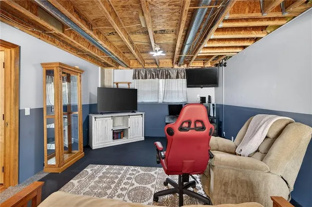 $315,000 | 307 East 22 Terrace, Kearney, MO 64060