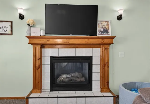 $315,000 | 307 East 22 Terrace, Kearney, MO 64060