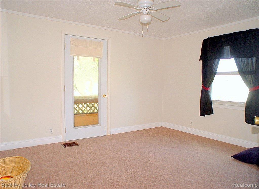 15007 Roepke Road Gregory, MI 48137 - Photo 9 of 18 Master Entrance.JPG