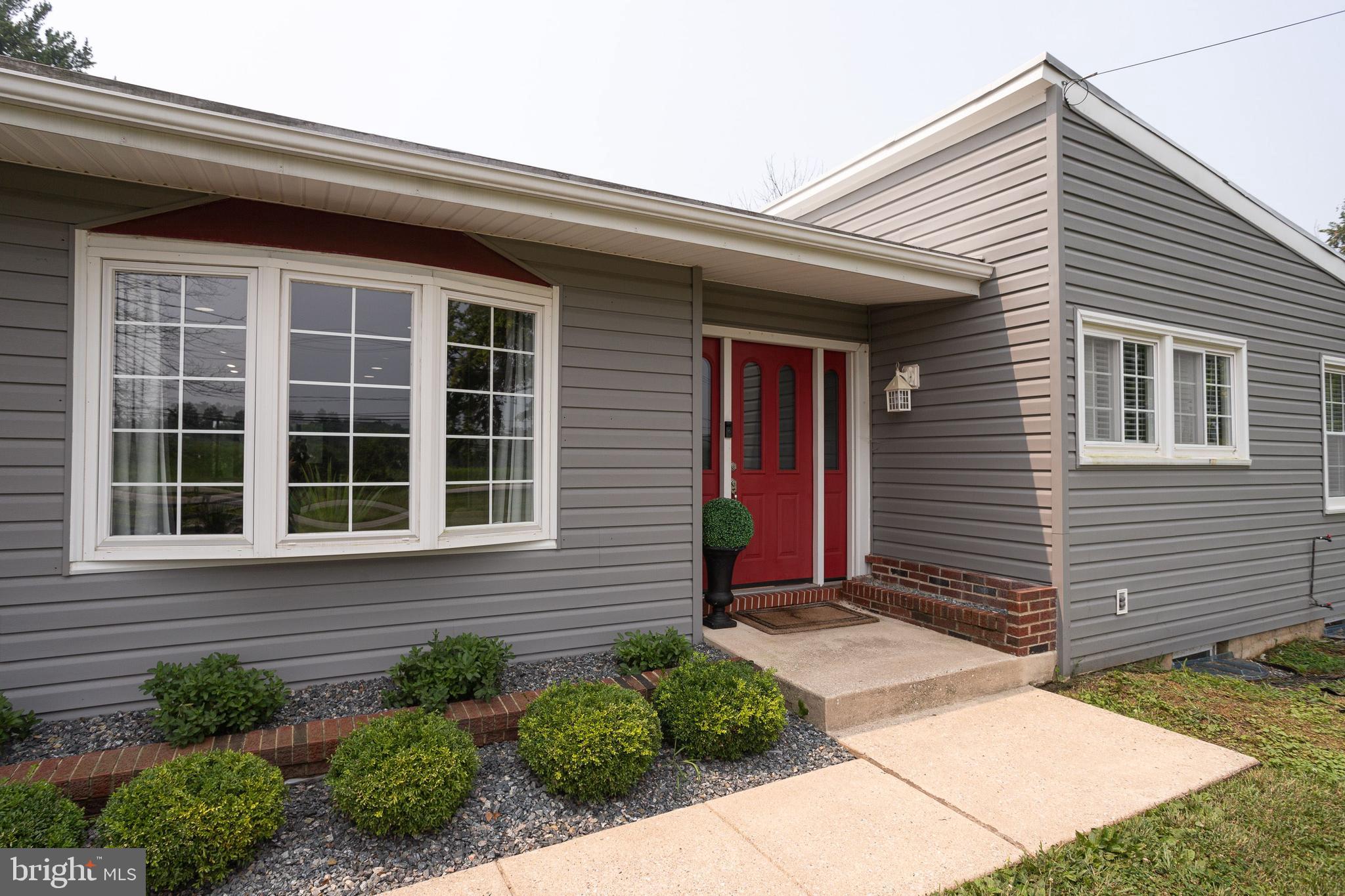 4005 Klausmier Road Nottingham, MD 21236 - Photo 2 of 32 Front Porch