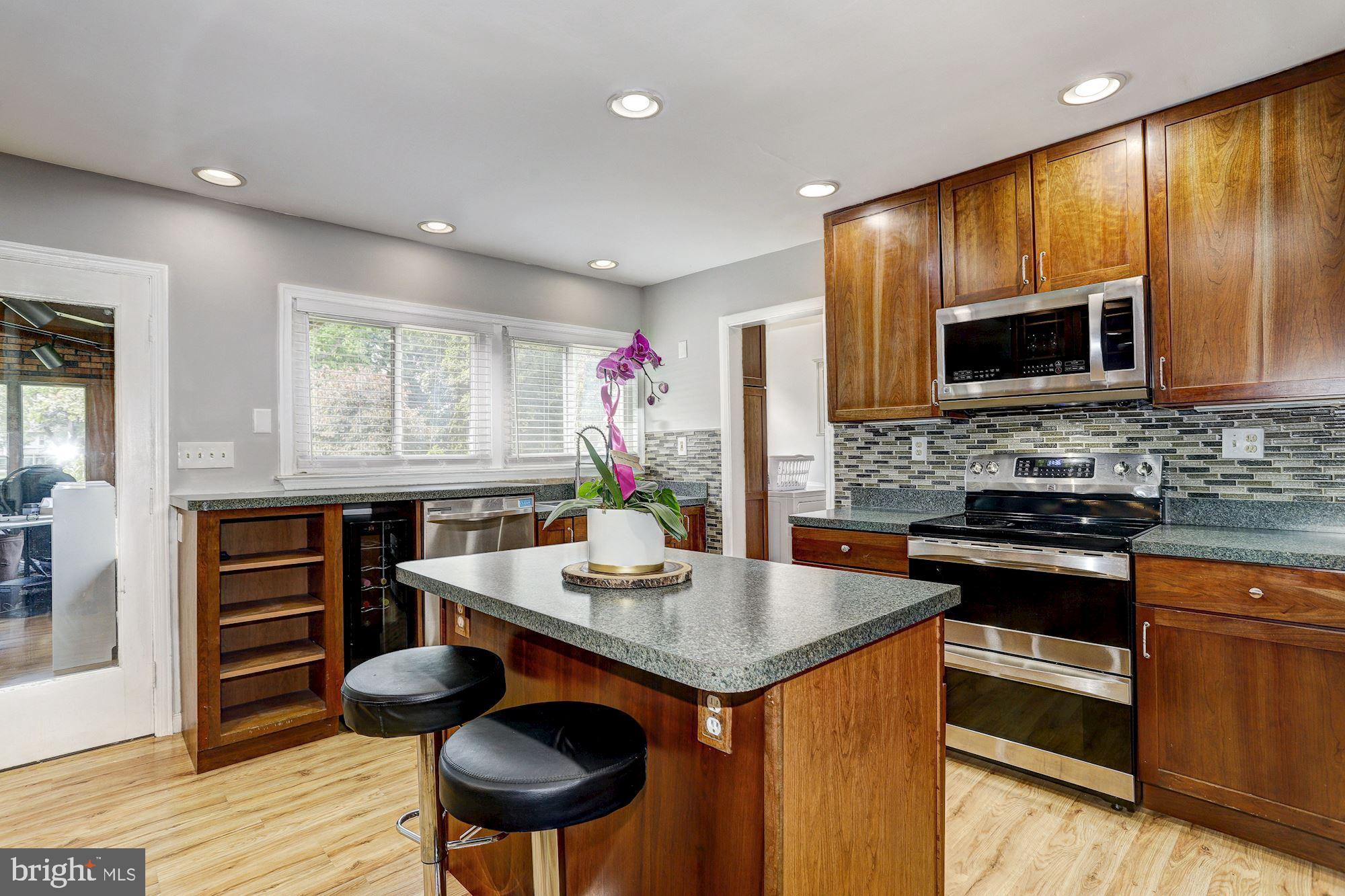 4005 Klausmier Road Nottingham, MD 21236 - Photo 12 of 32 Kitchen