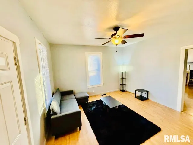 $89,900 | 917 Osburn Avenue, Springfield, IL 62702