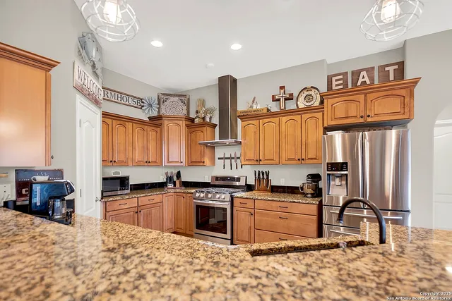 $545,000 | 221 South Monkhouse Street, Poth, TX 78147