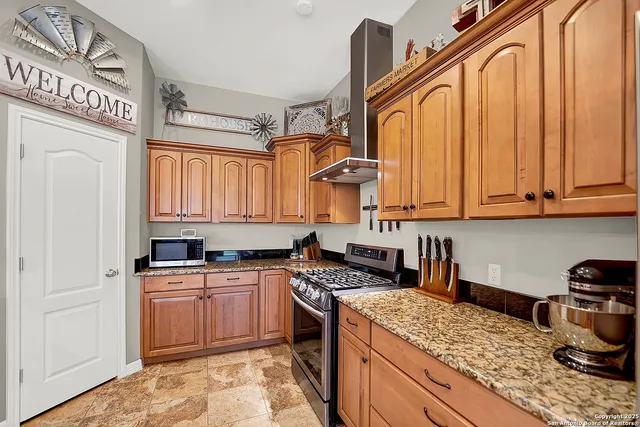 $545,000 | 221 South Monkhouse Street, Poth, TX 78147