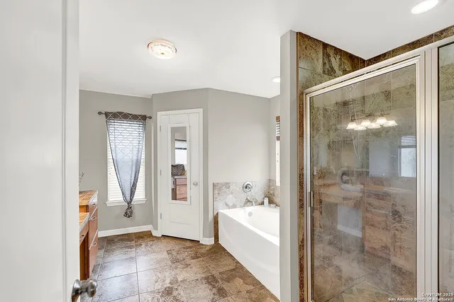 $545,000 | 221 South Monkhouse Street, Poth, TX 78147