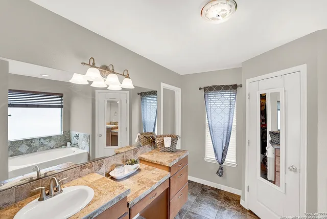 $545,000 | 221 South Monkhouse Street, Poth, TX 78147