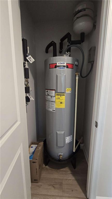 12 Downing Drive Adairsville, GA 30103 - Photo 4 of 36 a view of water heater room