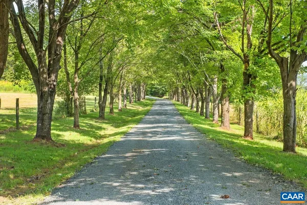 $2,500,000 | 8540 Taylor Creek Road, Afton, VA 22920