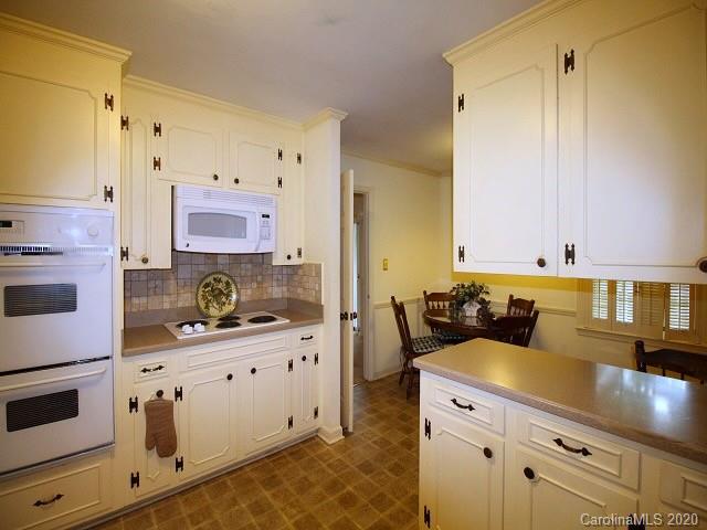 696 Pineview Lakes Road Chester, SC 29706 - Photo 8 of 23 Gallery Image 8