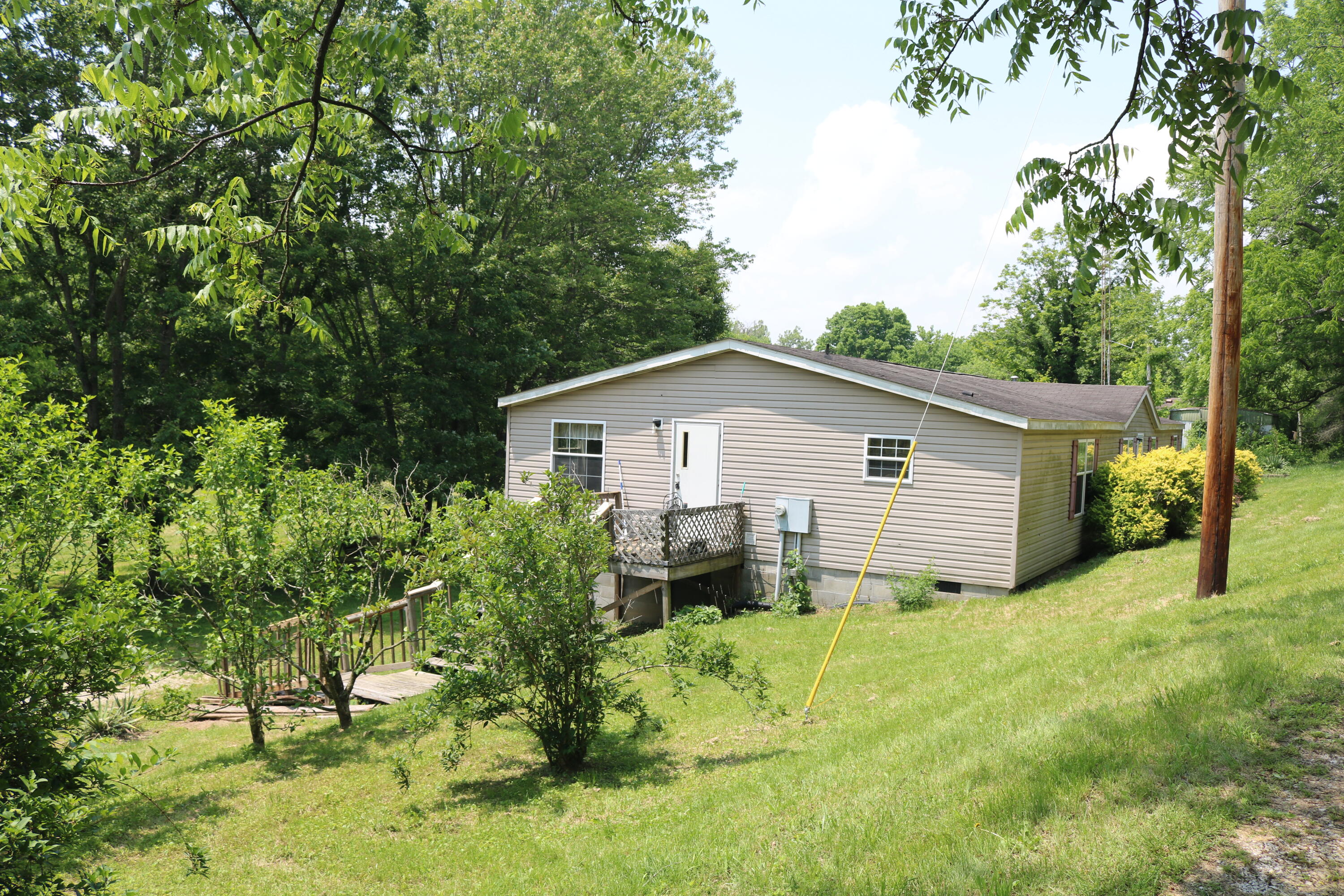 164 Ox Bow Road Carlisle, KY 40311 - Photo 3 of 23 IMG_7364