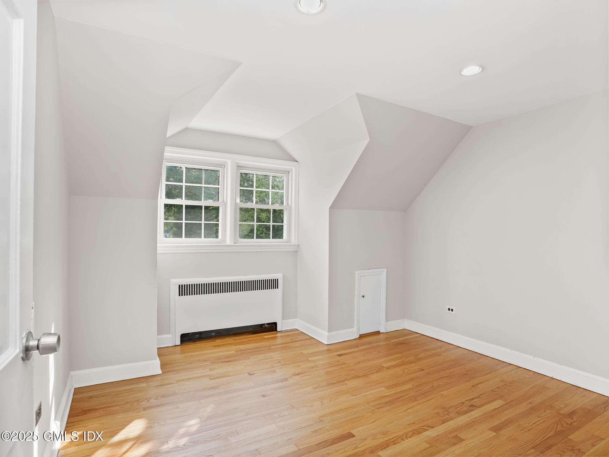 2 River Lane Cos Cob, CT 06807 - Photo 12 of 19 27-web-or-mls-2-river-ln