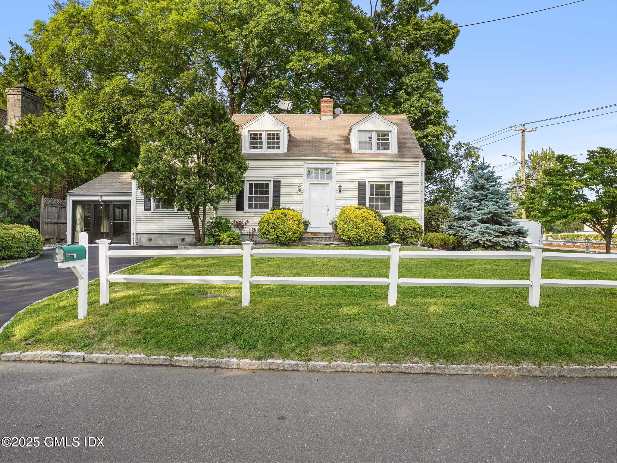 2 River Lane Cos Cob, CT 06807 - Photo 17 of 19 39-web-or-mls-2-river-ln