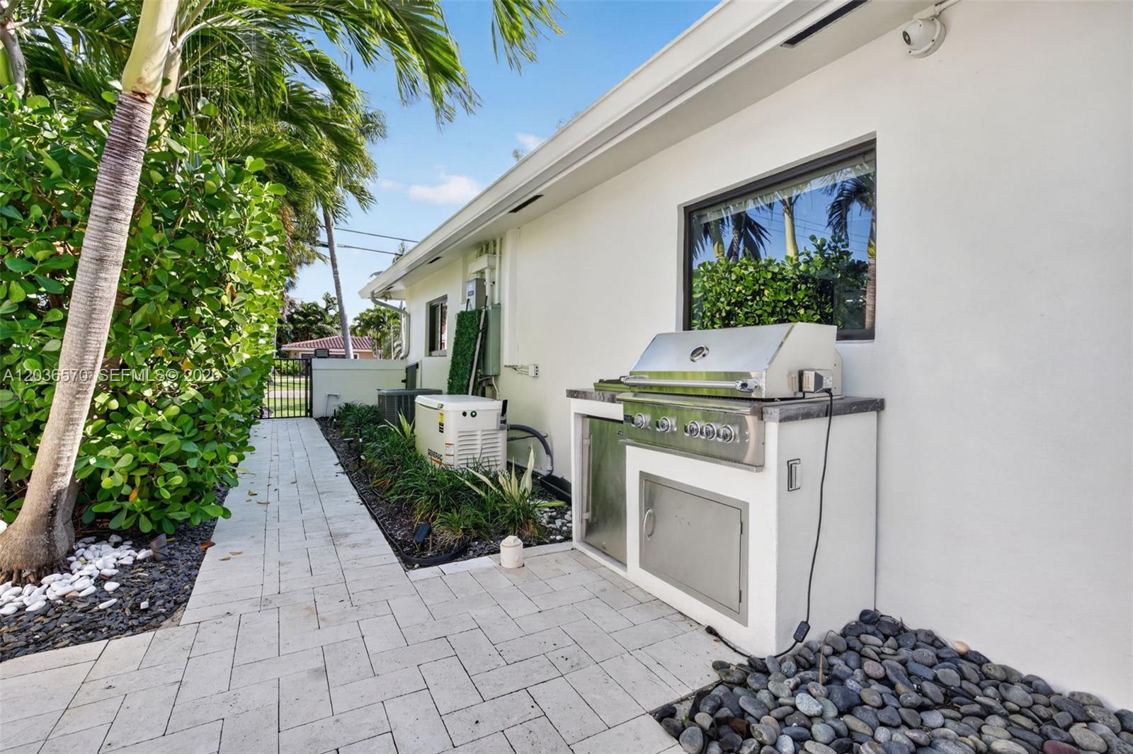2611 Northeast 36th Street Lighthouse Point, FL 33064 - Photo 80 of 102