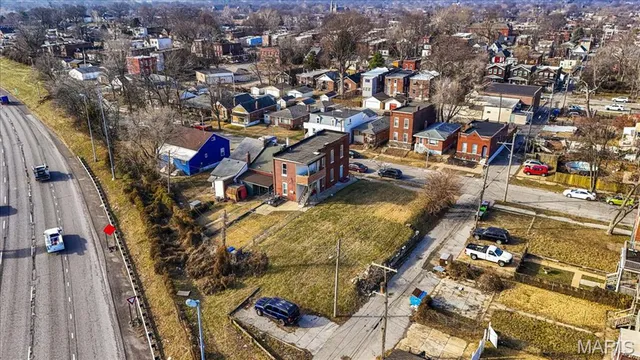 $10,000 | 4618 Pennsylvania Avenue, St. Louis, MO 63111