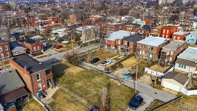 $10,000 | 4618 Pennsylvania Avenue, St. Louis, MO 63111