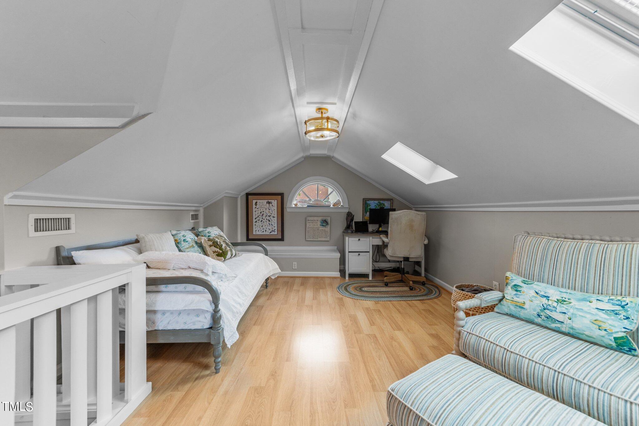 2219 Creston Road Raleigh, NC 27608 - Photo 27 of 45 20-web-or-mls-3D5A0539