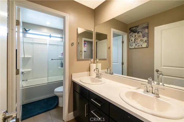 $924,900 | 7786 Arosia Drive, Fontana, CA 92336