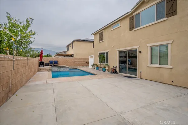 $924,900 | 7786 Arosia Drive, Fontana, CA 92336