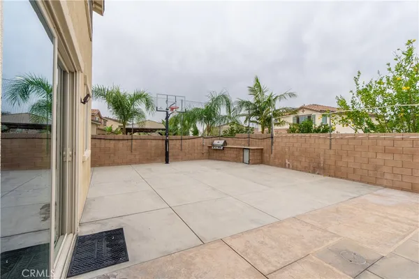 $924,900 | 7786 Arosia Drive, Fontana, CA 92336