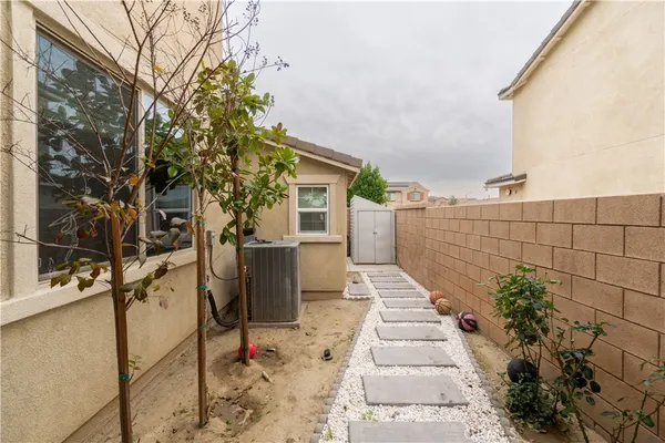 $924,900 | 7786 Arosia Drive, Fontana, CA 92336