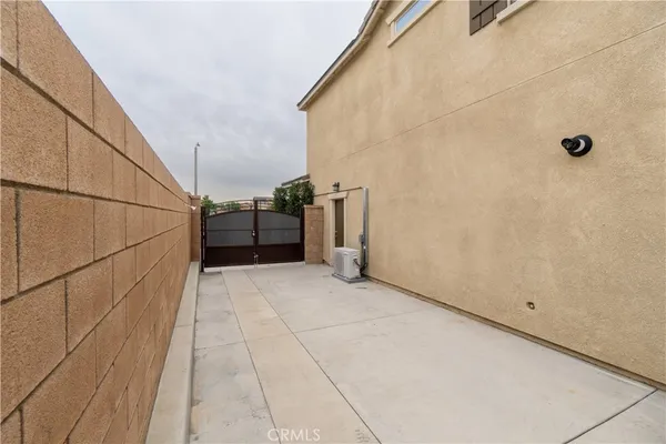 $924,900 | 7786 Arosia Drive, Fontana, CA 92336