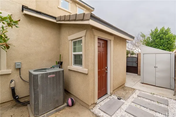 $924,900 | 7786 Arosia Drive, Fontana, CA 92336