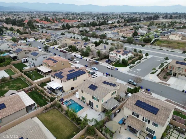 $924,900 | 7786 Arosia Drive, Fontana, CA 92336