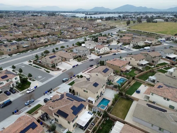 $924,900 | 7786 Arosia Drive, Fontana, CA 92336