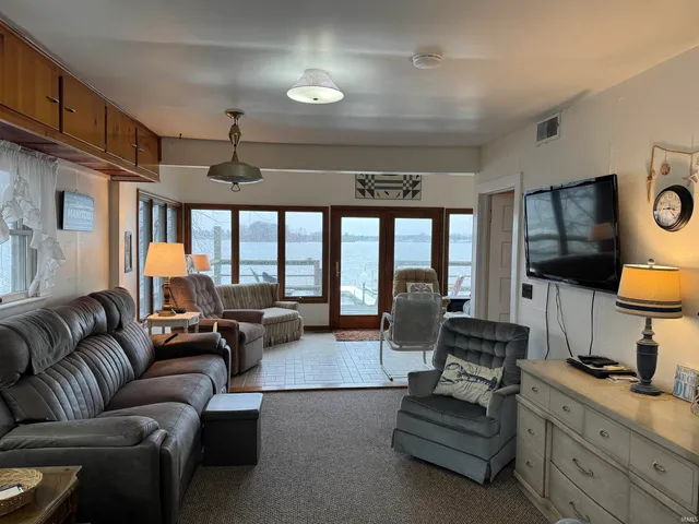 $419,900 | 2807 Barrett Road, Rochester, IN 46975