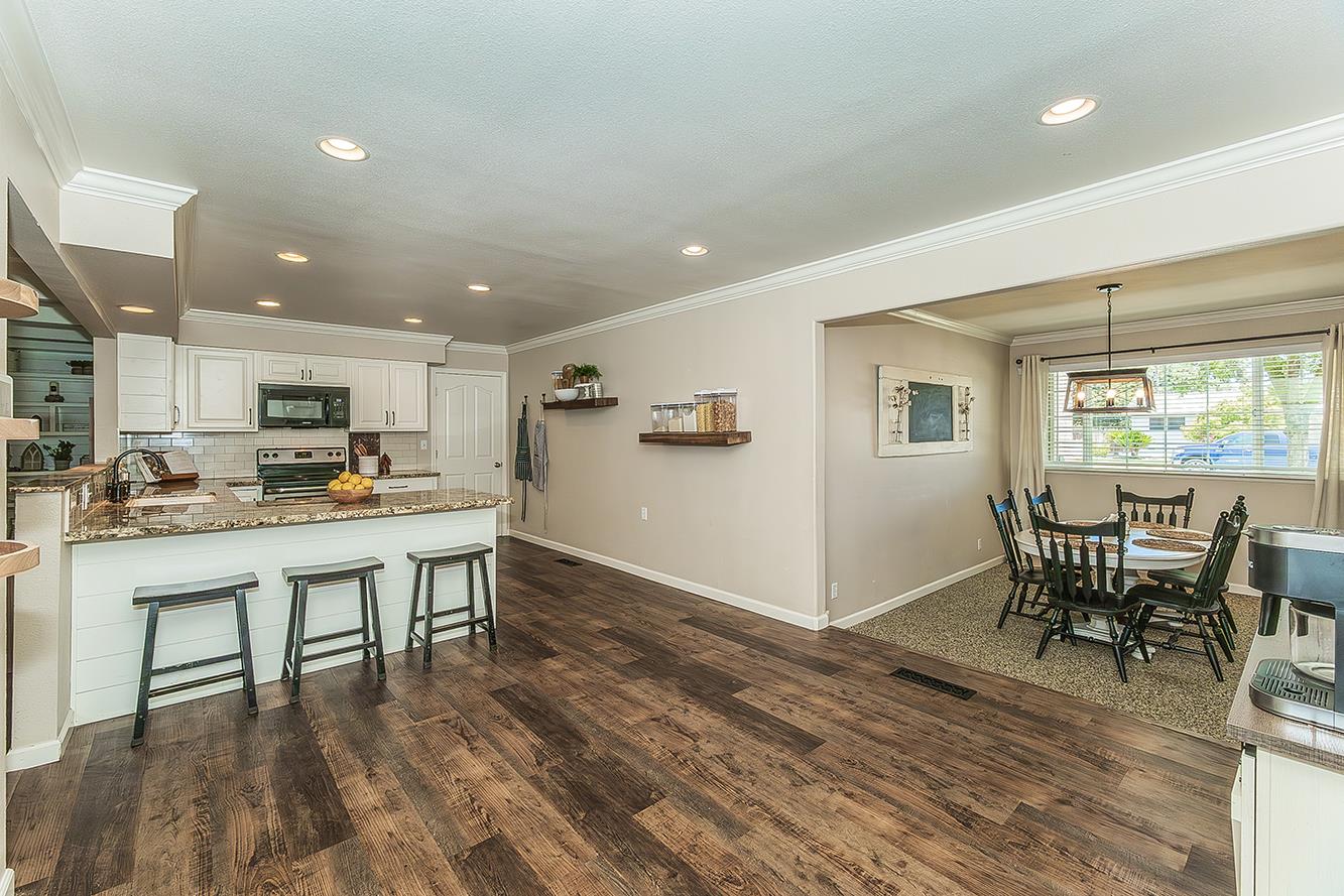 1563 South Klein Avenue Reedley, CA 93654 - Photo 21 of 81