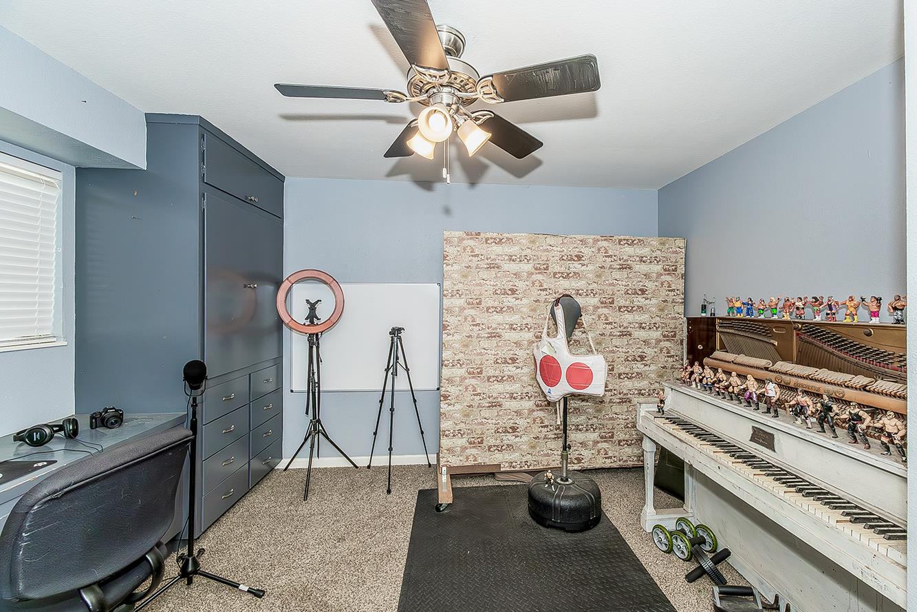 1563 South Klein Avenue Reedley, CA 93654 - Photo 42 of 81