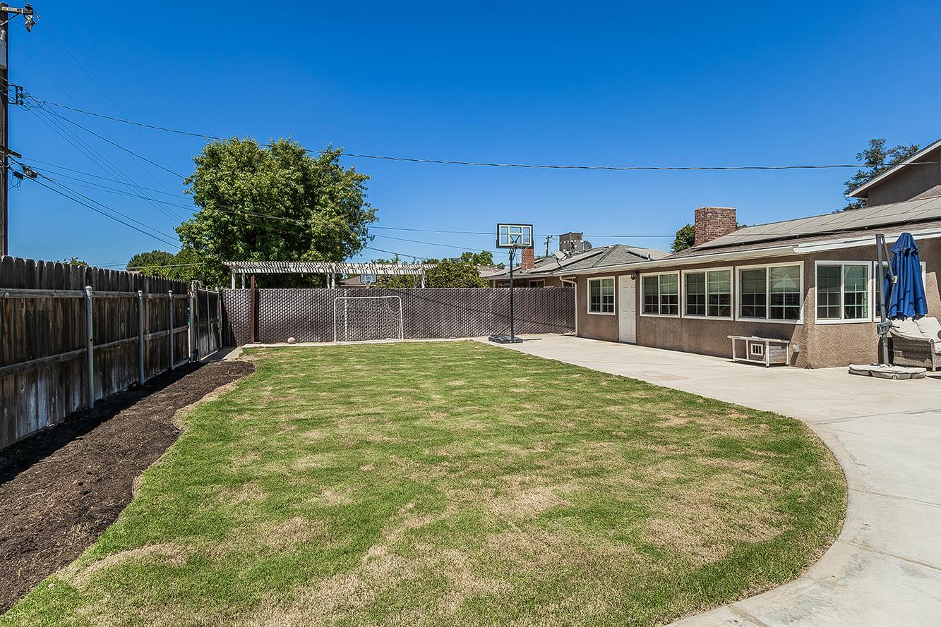 1563 South Klein Avenue Reedley, CA 93654 - Photo 61 of 81