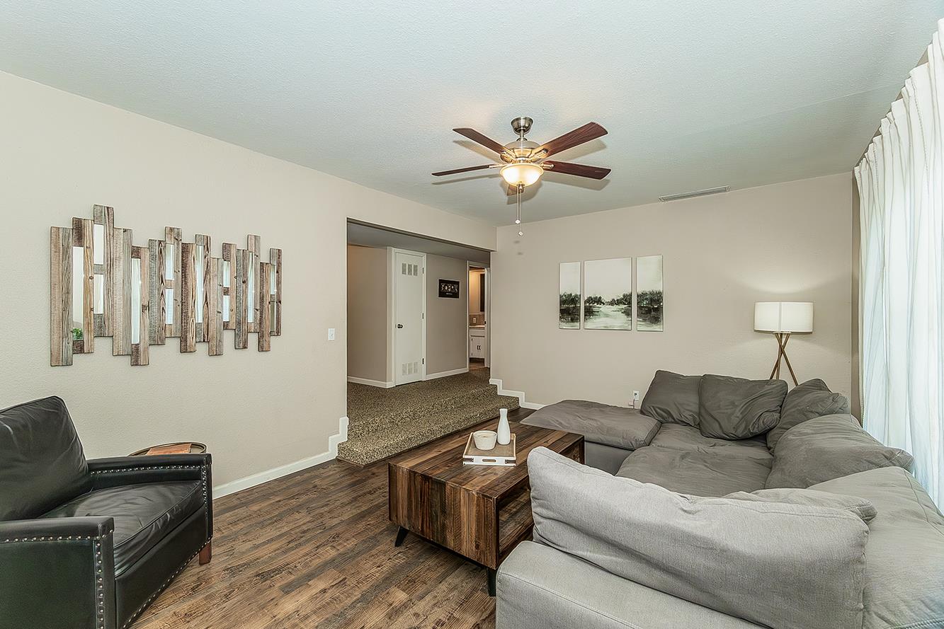 1563 South Klein Avenue Reedley, CA 93654 - Photo 7 of 81